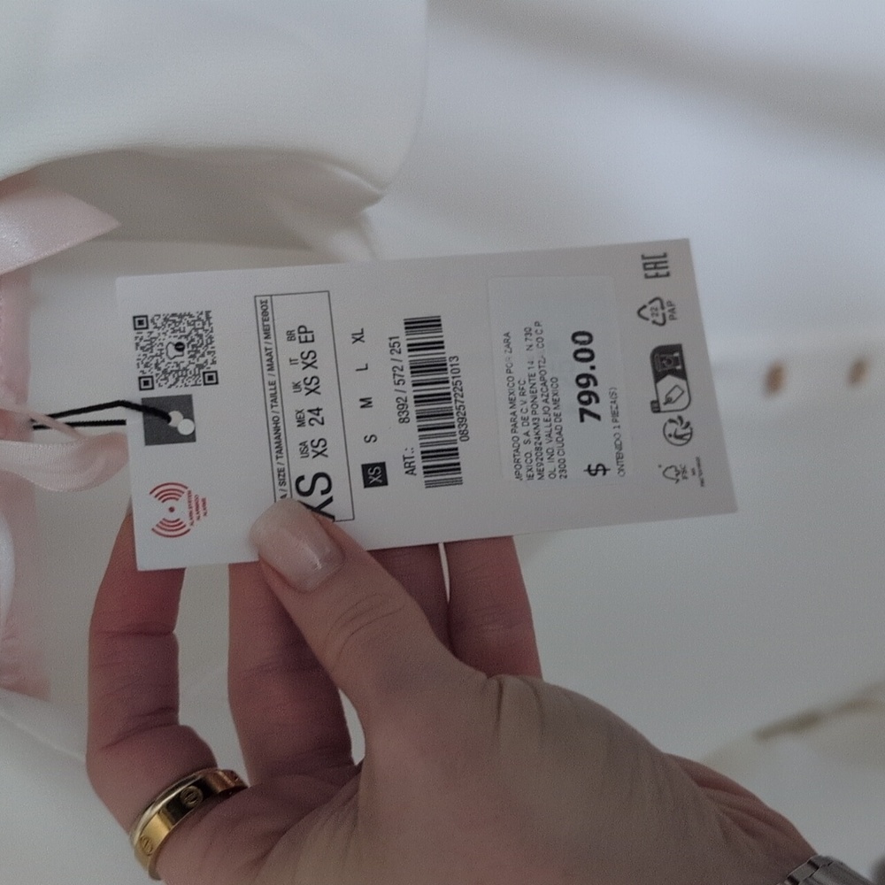 Zara V-Neck Blouse - Picture 3 of 8